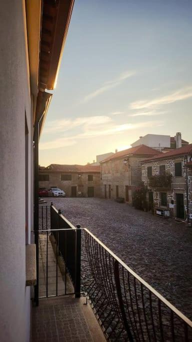 Casa Da Praca Villa Freixo de Numao Bagian luar foto