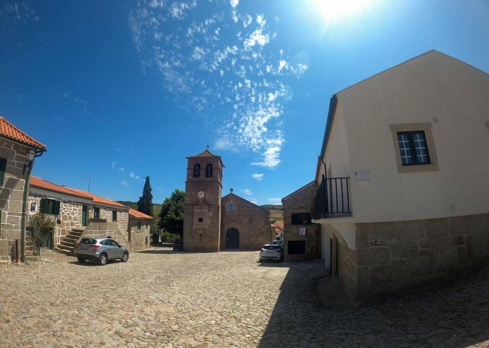 Casa Da Praca Villa Freixo de Numao Bagian luar foto